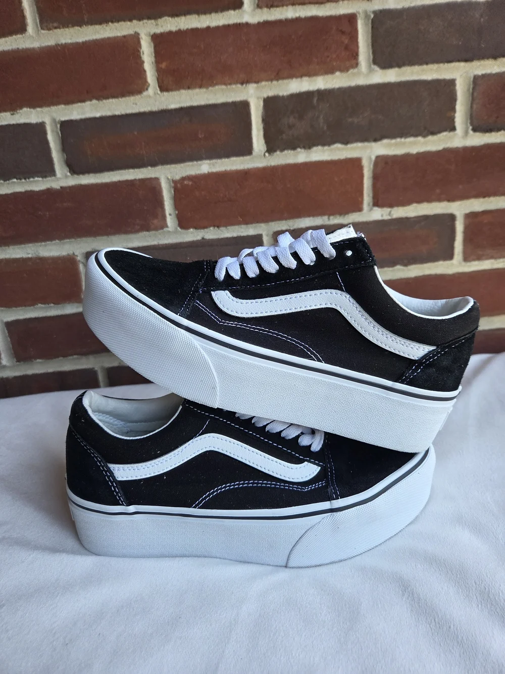 Vans Old Skool Platform Black White Sneakers Women’s Size 8
